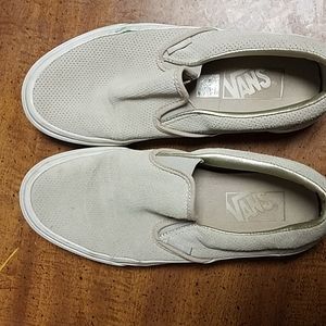 Van's women's size 7.5, men's size 6 beige slip on shoes